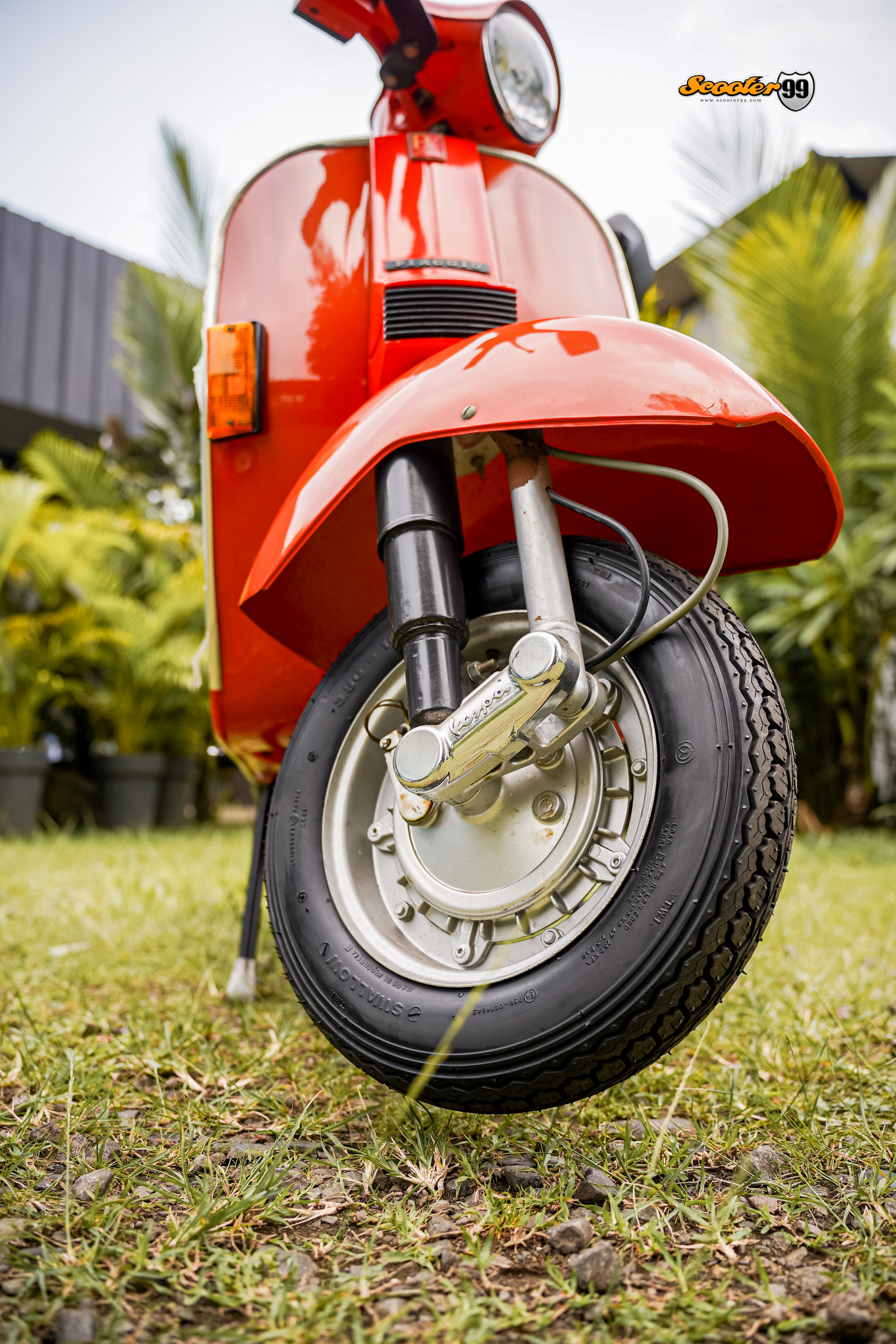 Vespa PX 150 Classic – rear view